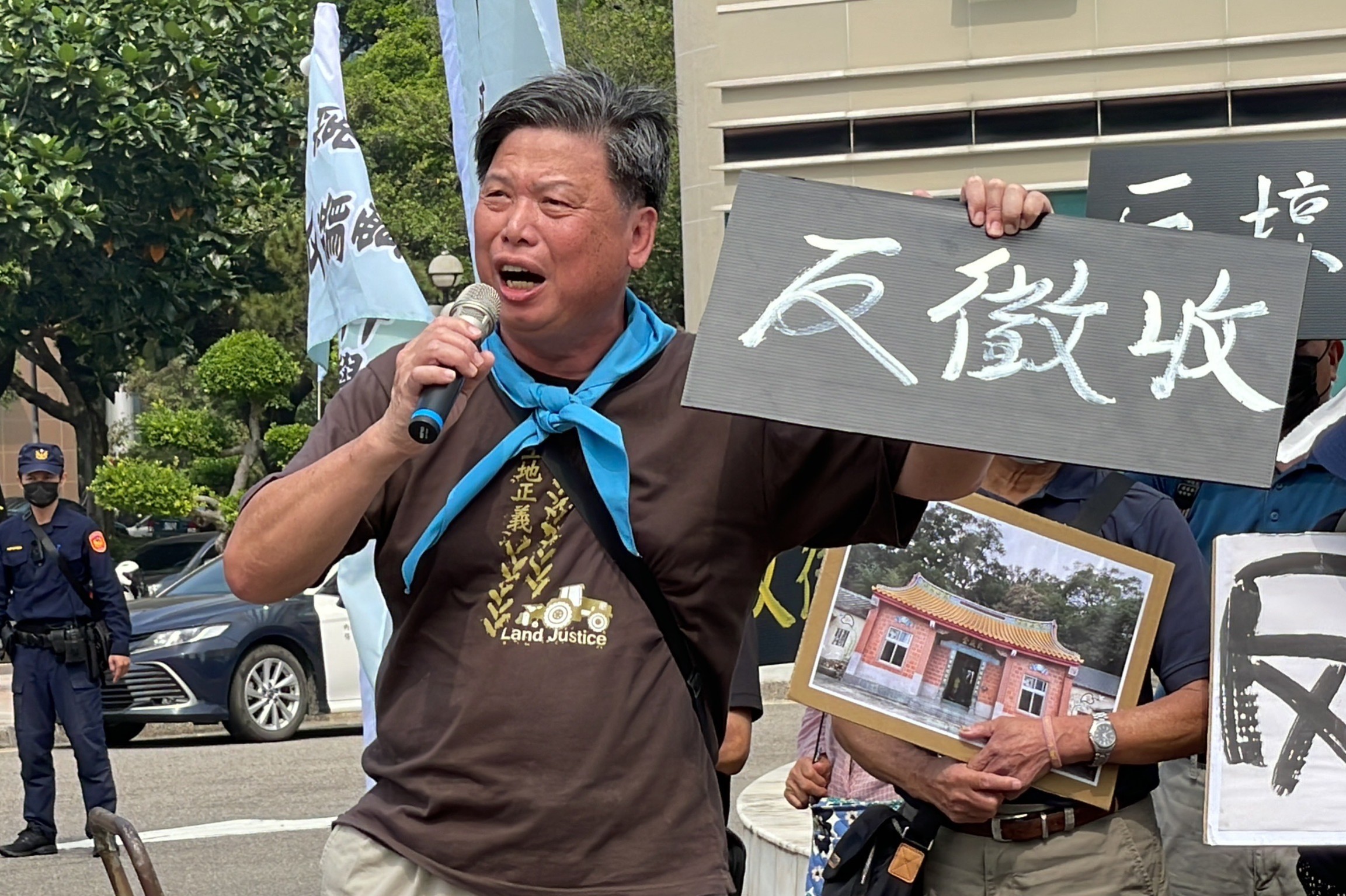 [新聞] 賴清德為老家違建哽咽 徐世榮：南鐵強拆不手軟 聽不到人民哭泣 Tainan板 Disp Bbs